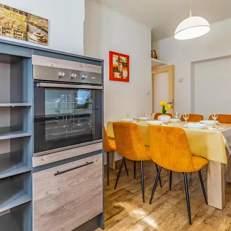 Apartment Big With Free Parking *