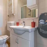 Big With Free Parking Appartement